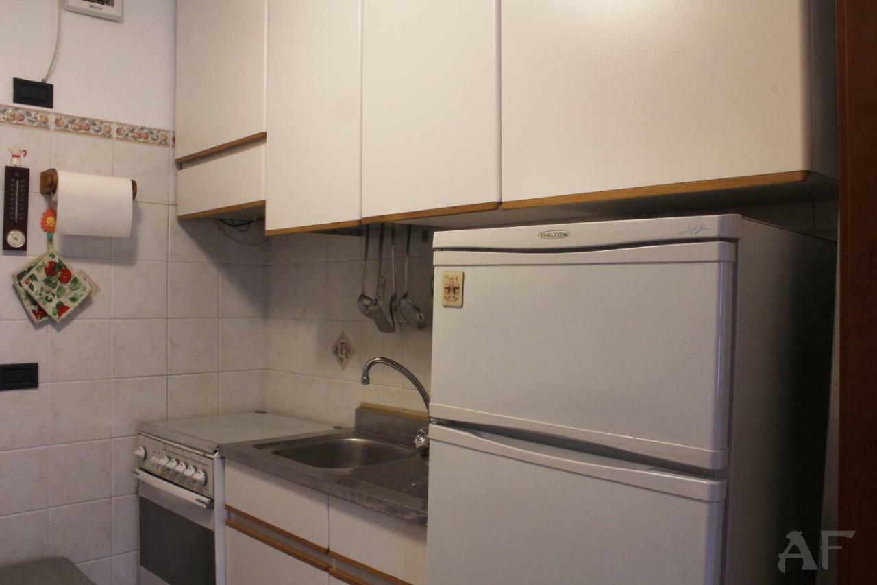 Corso San Gottardo - Darsena Flat Appartement Milaan Buitenkant foto