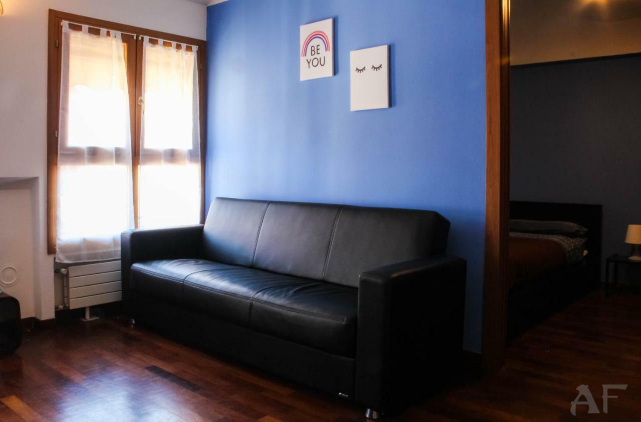 Corso San Gottardo - Darsena Flat Appartement Milaan Buitenkant foto